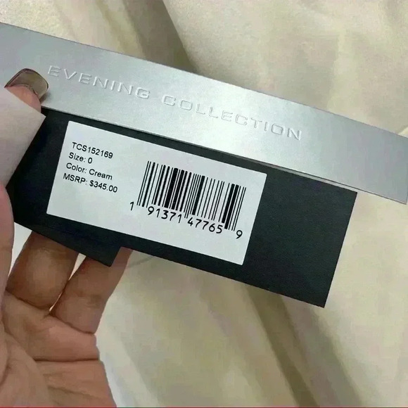 Halston Heritage Evening Collection Halter Satin Cream Dress Size‎ 0 - Picture 13 of 15
